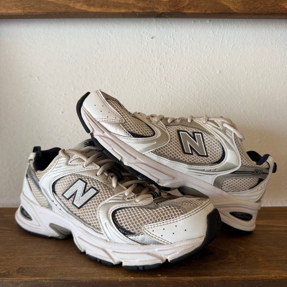 New Balance Sneakers Men's 7 Women's 8.5 530 White Silver Navy MR530SG